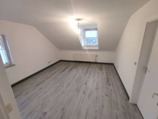 Wohnung zur Miete 550 € 2 Zimmer 50 m² Geschoss 2/3 frei ab 01.03.2026 Heiligkreuz Trier 54295