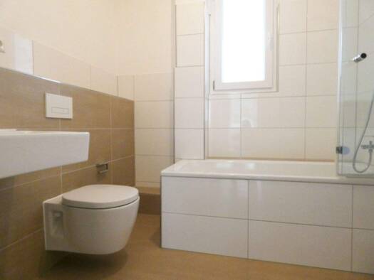 Wohnung zur Miete 586 € 2 Zimmer 57,7 m² 2. Geschoss frei ab 01.02.2026 Kaulbachstr. 35 Holsterhausen Essen 45147