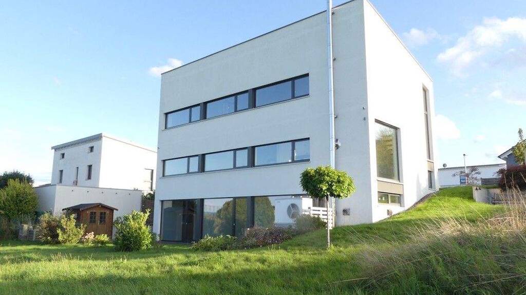 Einfamilienhaus zum Kauf 965.000 € 8 Zimmer 222,5 m² 733 m² Grundstück frei ab sofort Hüfingen 78183