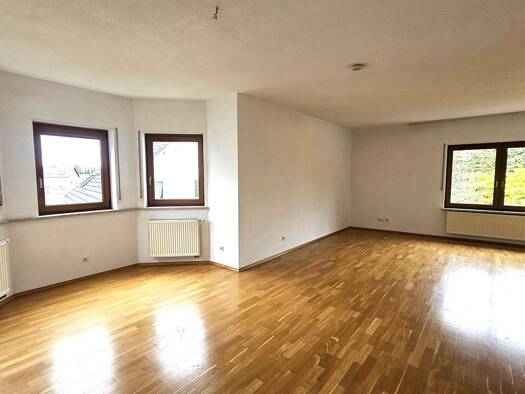 Wohnung zur Miete 730 € 3 Zimmer 110 m² 1. Geschoss frei ab sofort Dillingen Dillingen/Saar 66763
