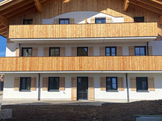 Wohnung zum Kauf - Neubau provisionsfrei 925.000 € 3 Zimmer 133,1 m² 1. Geschoss frei ab sofort Feldwieserstraße 52 Feldwies Übersee 83236