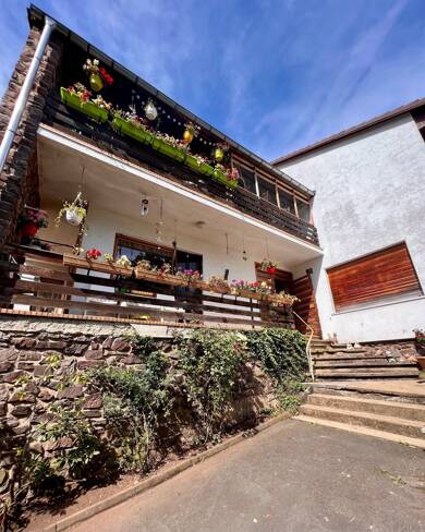 Einfamilienhaus zum Kauf 449.000 € 10 Zimmer 300 m² 21.250 m² Grundstück Deudesfeld 54570