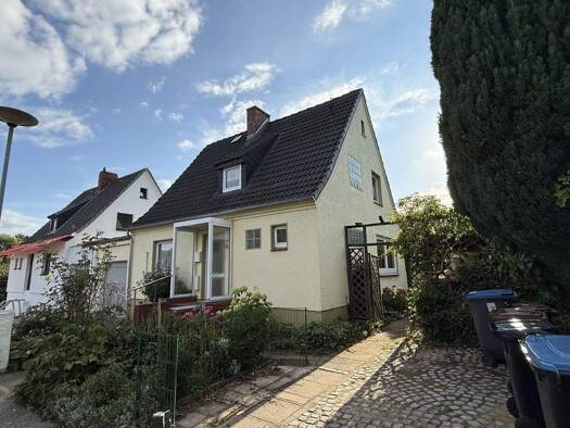 Einfamilienhaus zum Kauf 269.000 € 4,5 Zimmer 107 m² 539 m² Grundstück Moisling Lübeck 23560