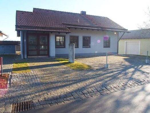 Einfamilienhaus zum Kauf 159.000 € 4 Zimmer 70 m² 507 m² Grundstück Harrling Zandt 93499