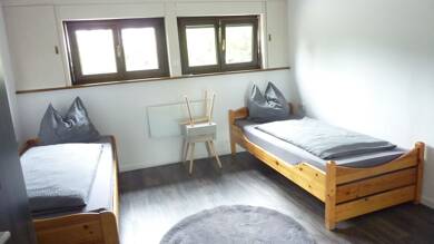 Haus zur Miete Wohnen auf Zeit 2.000 € 9 Zimmer 80 m² frei ab 01.07.2025 Goethestraße Weinsberg Weinsberg 74189