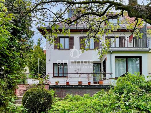 Doppelhaushälfte zum Kauf 649.000 € 7 Zimmer 170 m² 818 m² Grundstück Damaschkestraße Halle (Saale) 06110