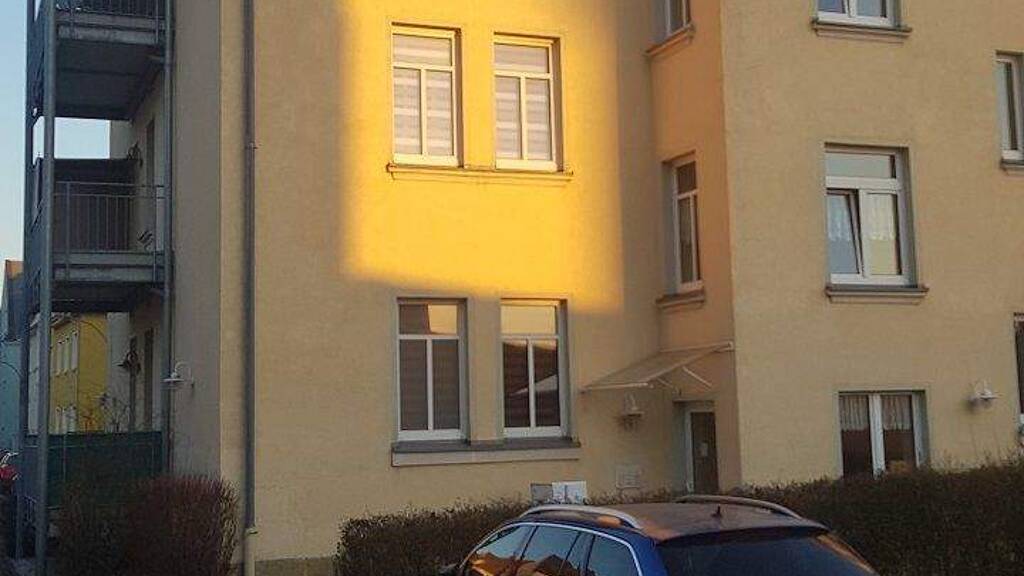 Wohnung zur Miete 335 € 4 Zimmer 64 m² 4 Geschosse frei ab 01.04.2026 Limbach-Oberfrohna 09212