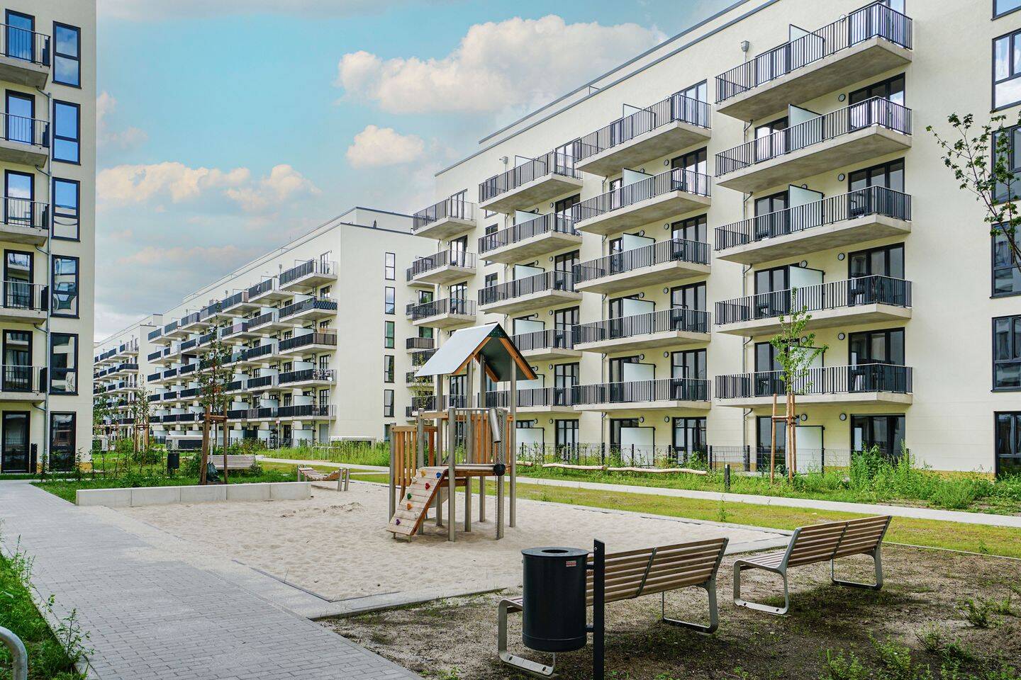 Property thumbnail 12