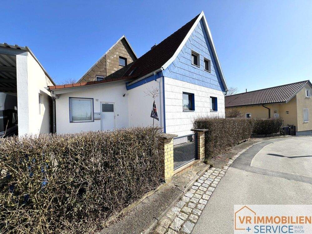 Immobilie in Bad Königshofen im Grabfeld - Kapitalanlage & Eigenheim clever kombiniert! - EFH mit ELW in zentraler Lage von 97631 Bad Königshofen - Bild 0