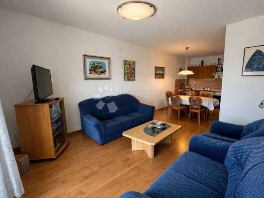 Wohnung zur Miete 800 € 4 Zimmer 120 m² 1. Geschoss Sibenik