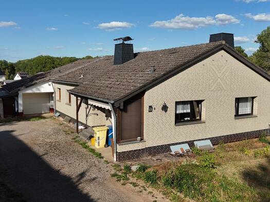 Bauernhaus zum Kauf provisionsfrei 325.000 € 6 Zimmer 128 m² 128 m² Grundstück Glehn Mechernich 53894