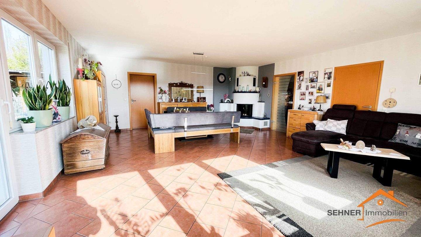 Immobilie in Möhnesee - Möhnesee: großzügiges Ein- bis Zweifamilienhaus - Bild 3