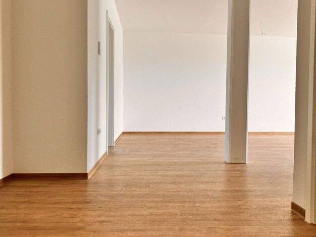 Wohnung zur Miete 1.134 € 3,5 Zimmer 108 m² EG frei ab 01.06.2026 Harthäuser Straße 18 Igersheim 97999