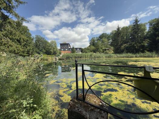 Mehrfamilienhaus zum Kauf als Kapitalanlage geeignet 595.000 € 10 Zimmer 295 m² 10.330 m² Grundstück Hochstedt Erfurt 99098