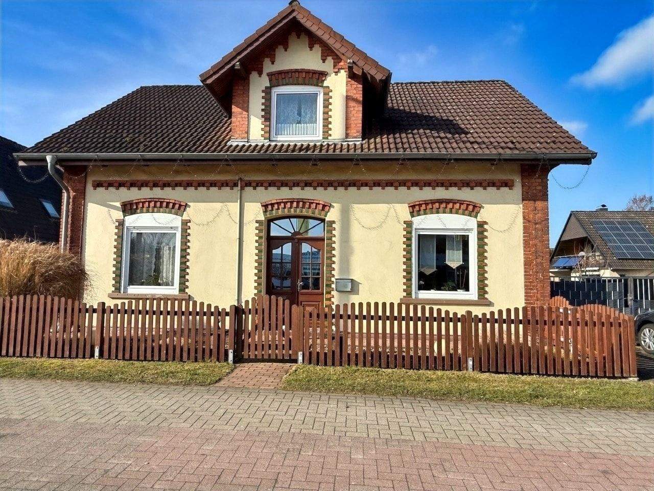 Immobilie in Syke - +++ Einfamilienhaus mit viel Platz und tollem Außenbereich +++ - Bild 1