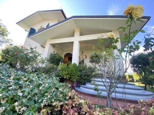 Einfamilienhaus zum Kauf 2.300.000 € 5 Zimmer 300 m² 1 m² Grundstück Forte dei Marmi 55042