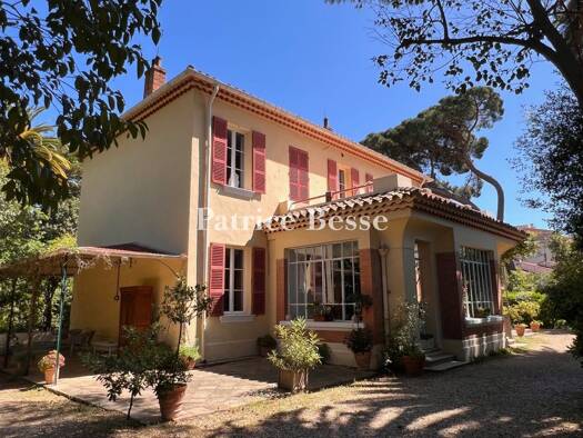 Einfamilienhaus zum Kauf 1.380.000 € 10 Zimmer 215 m² 2.500 m² Grundstück Sud Le Pradet 83220