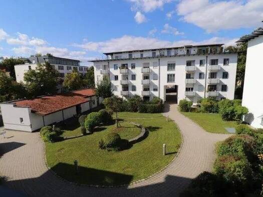 Wohnung zur Miete 720 € 1,5 Zimmer 56,1 m² Geschoss 1/3 frei ab 15.10.2026 Gabelsbergerstraße 33 a Straubing Straubing 94315