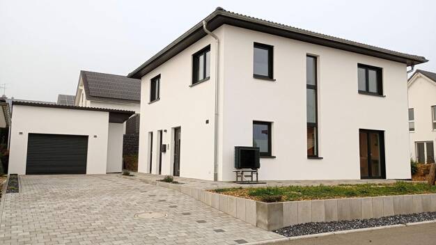 Einfamilienhaus zur Miete - Neubau 1.950 € 4 Zimmer 138 m² 557 m² Grundstück Mauenheim Immendingen 78194