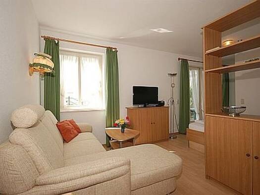 Wohnung zur Miete Wohnen auf Zeit 850 € 1 Zimmer 36 m² frei ab 01.05.2026 Mozartstraße 3a Bad Reichenhall Bad Reichenhall 83435