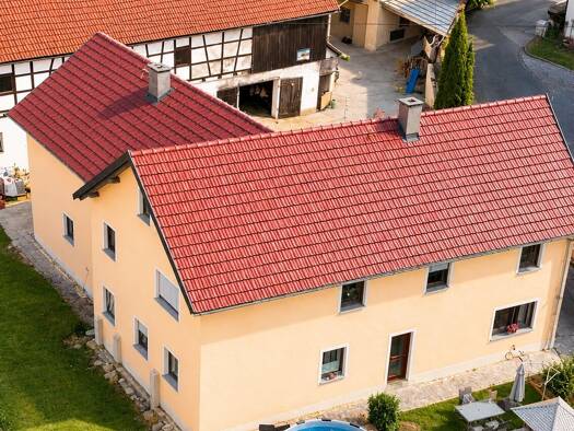 Einfamilienhaus zum Kauf 439.000 € 10 Zimmer 239 m² 1.351 m² Grundstück Poxdorf Königsfeld 96167