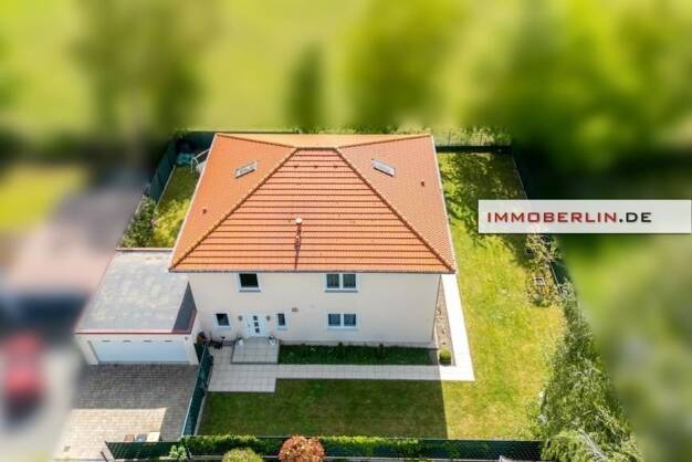 Haus zum Kauf 1.176.000 € 8,5 Zimmer 220 m² 671 m² Grundstück frei ab sofort Kladow Berlin 14089