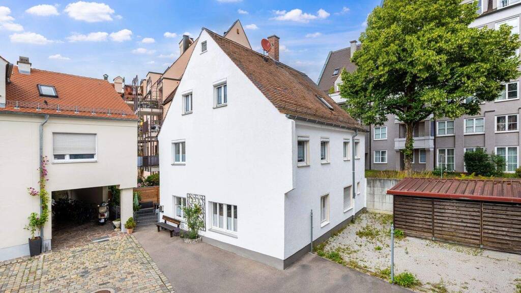 Haus zum Kauf 545.000 € 8 Zimmer 185 m² 121 m² Grundstück Innenstadt Augsburg 86152