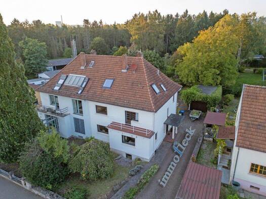 Doppelhaushälfte zum Kauf 298.000 € 9 Zimmer 213 m² 927 m² Grundstück frei ab sofort Bexbach 66450