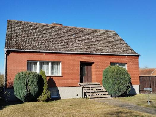 Einfamilienhaus zum Kauf provisionsfrei 93.000 € 4 Zimmer 126 m² 5.773 m² Grundstück frei ab sofort Riebau Salzwedel 29410