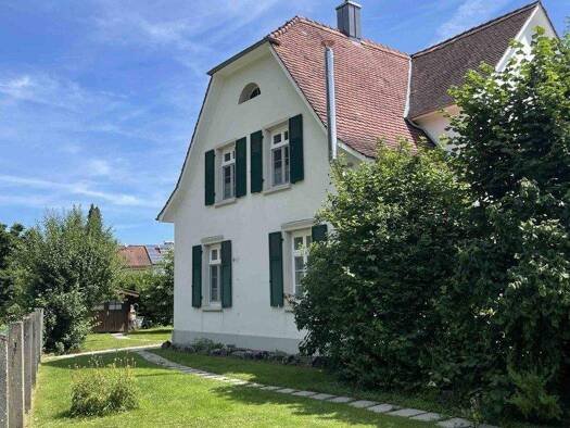 Doppelhaushälfte zum Kauf 439.000 € 4,5 Zimmer 130 m² 699 m² Grundstück Waldshut-Tiengen 79761