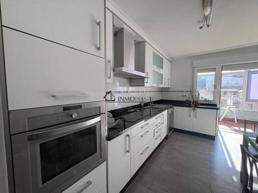 Wohnung zum Kauf 205.000 € 4 Zimmer 100 m² 1. Geschoss Marín 36900