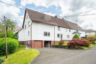Einfamilienhaus zum Kauf 249.000 € 10 Zimmer 200 m² 671 m² Grundstück Neuklef Wiehl Umland 51674