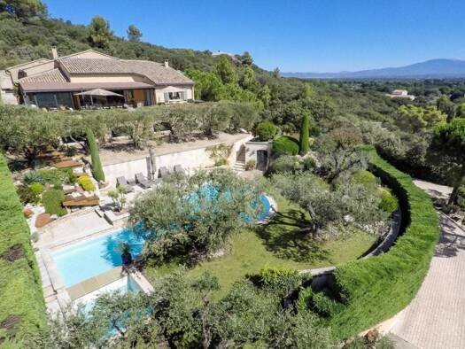 Haus zum Kauf 1.395.000 € 250 m² 4.170 m² Grundstück La Ville L'isle-Sur-La-Sorgue 84800