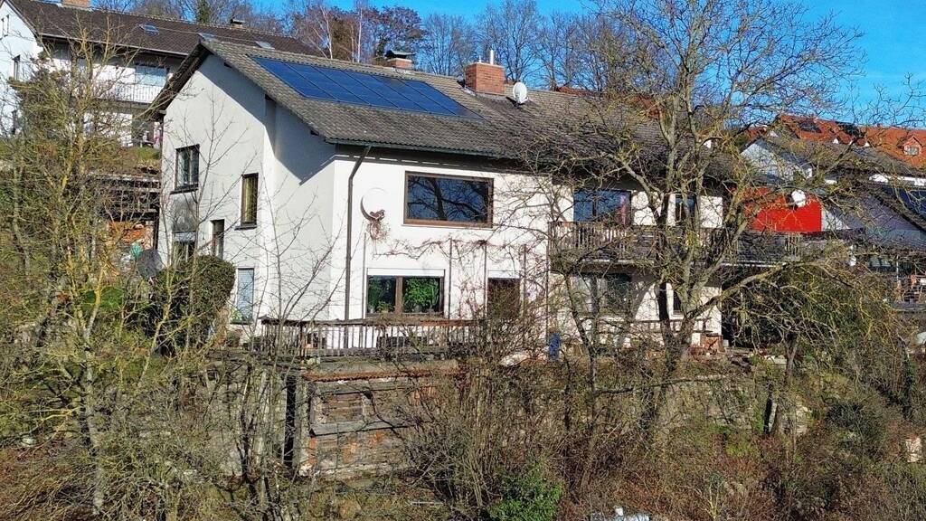 Einfamilienhaus zum Kauf 329.000 € 8 Zimmer 225 m² 824 m² Grundstück Ebelsbach 97500