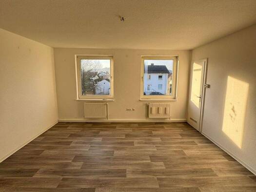 Studio zur Miete 255 € 1 Zimmer 32,7 m² 1. Geschoss frei ab 01.06.2026 Sohnreystraße 9 Lauenförde 37697