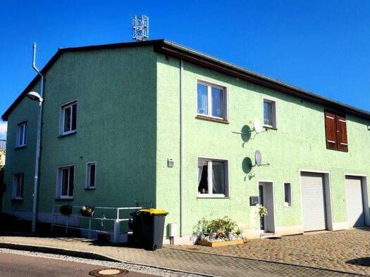 Haus zum Kauf als Kapitalanlage geeignet 279.000 € 7 Zimmer 177,1 m² 663 m² Grundstück Großstolpen 23 Großstolpen Groitzsch 04539