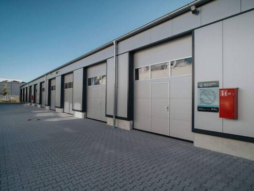 Lagerhalle zur Miete provisionsfrei 250 m² Lagerfläche teilbar von 38 m² bis 250 m² Schnieglinger Straße Schniegling Nürnberg 90427