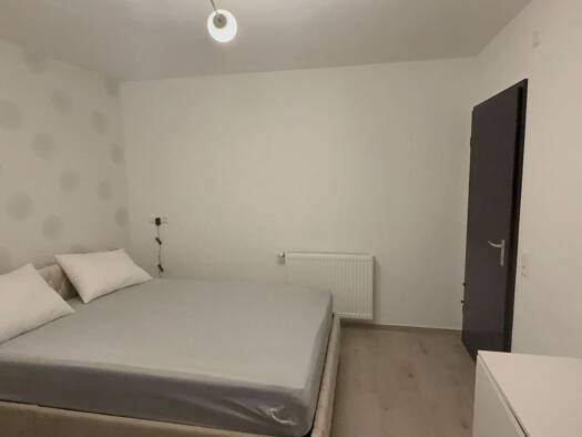 WG-Zimmer zur Miete Wohnen auf Zeit 650 € 14 m² frei ab sofort Wengenstrasse 0 Eningen 72800