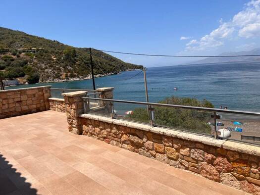 Haus zum Kauf 850.000 € 300 m² 500 m² Grundstück Loutraki-Perachora-Agioi Theodoroi Municipality 20300