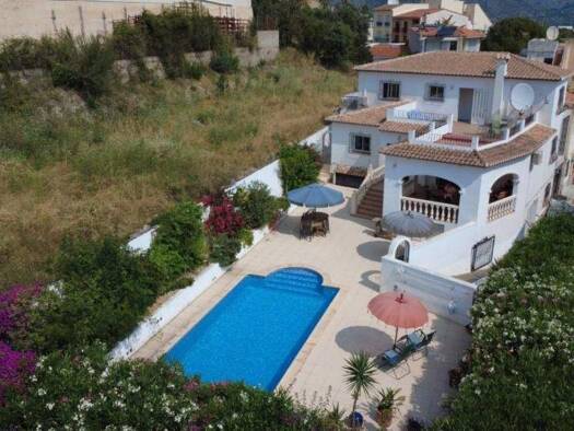 Villa zum Kauf 400.000 € 4 Zimmer 215 m² 203 m² Grundstück Orba 03790