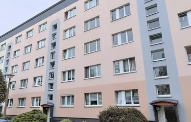 Wohnung zur Miete 360 € 2 Zimmer 48 m² 2. Geschoss frei ab sofort Altenburg Altenburg 04600