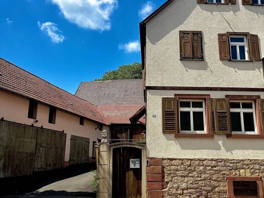 Mehrfamilienhaus zum Kauf 400.000 € 2.078,1 m² Grundstück Großrinderfeld 97950