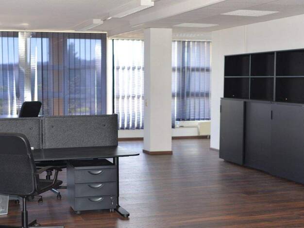 Bürofläche zur Miete provisionsfrei 199 € 4 m² Bürofläche Industriestr. Seulberg Friedrichsdorf 61381