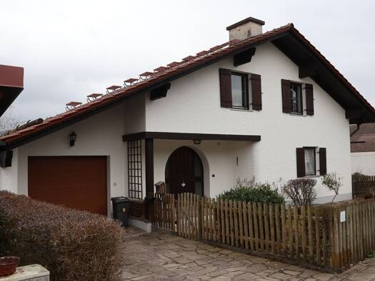 Einfamilienhaus zum Kauf 295.000 € 3,5 Zimmer 137,5 m² 901 m² Grundstück Degernbach Bogen 94327