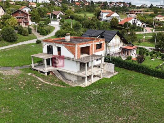 Einfamilienhaus zum Kauf 280.000 € 10 Zimmer 409 m² Podvinje, Slavonski Brod Slavonski Brod 35000