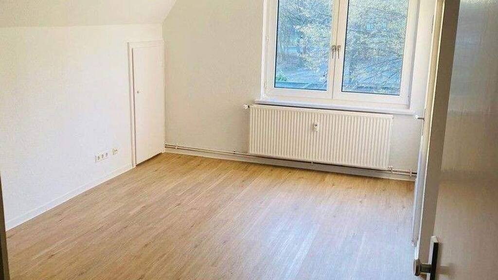 Studio zur Miete 295 € 1 Zimmer 22 m² 2. Geschoss Neuhof Hildesheim 31139