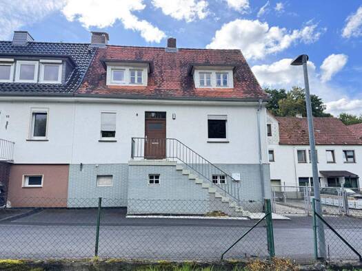 Doppelhaushälfte zum Kauf 129.000 € 5 Zimmer 120 m² 835 m² Grundstück Helsa 34298
