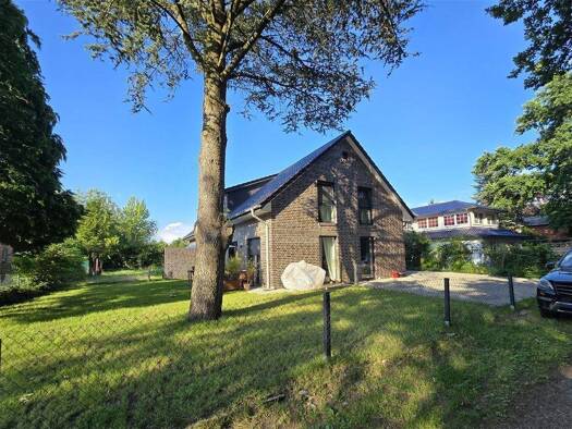 Doppelhaushälfte zum Kauf 629.000 € 5 Zimmer 135 m² 397 m² Grundstück Quickborn , Kr Pinneberg 25451