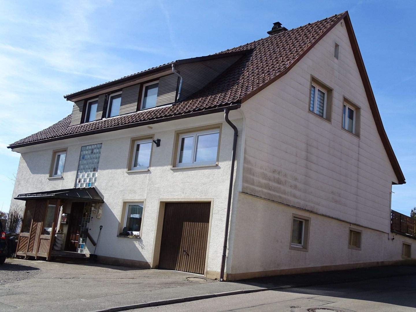 Immobilie in Bonndorf im Schwarzwald - 4/5 Zimmer-Eigentumswohnung zentral in Bonndorf-Stadt - Bild 0