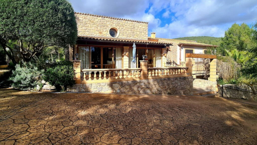 Landhaus zum Kauf provisionsfrei 1.895.000 € 6 Zimmer 142 m² 7.562 m² Grundstück Font De Sa Cala 07589